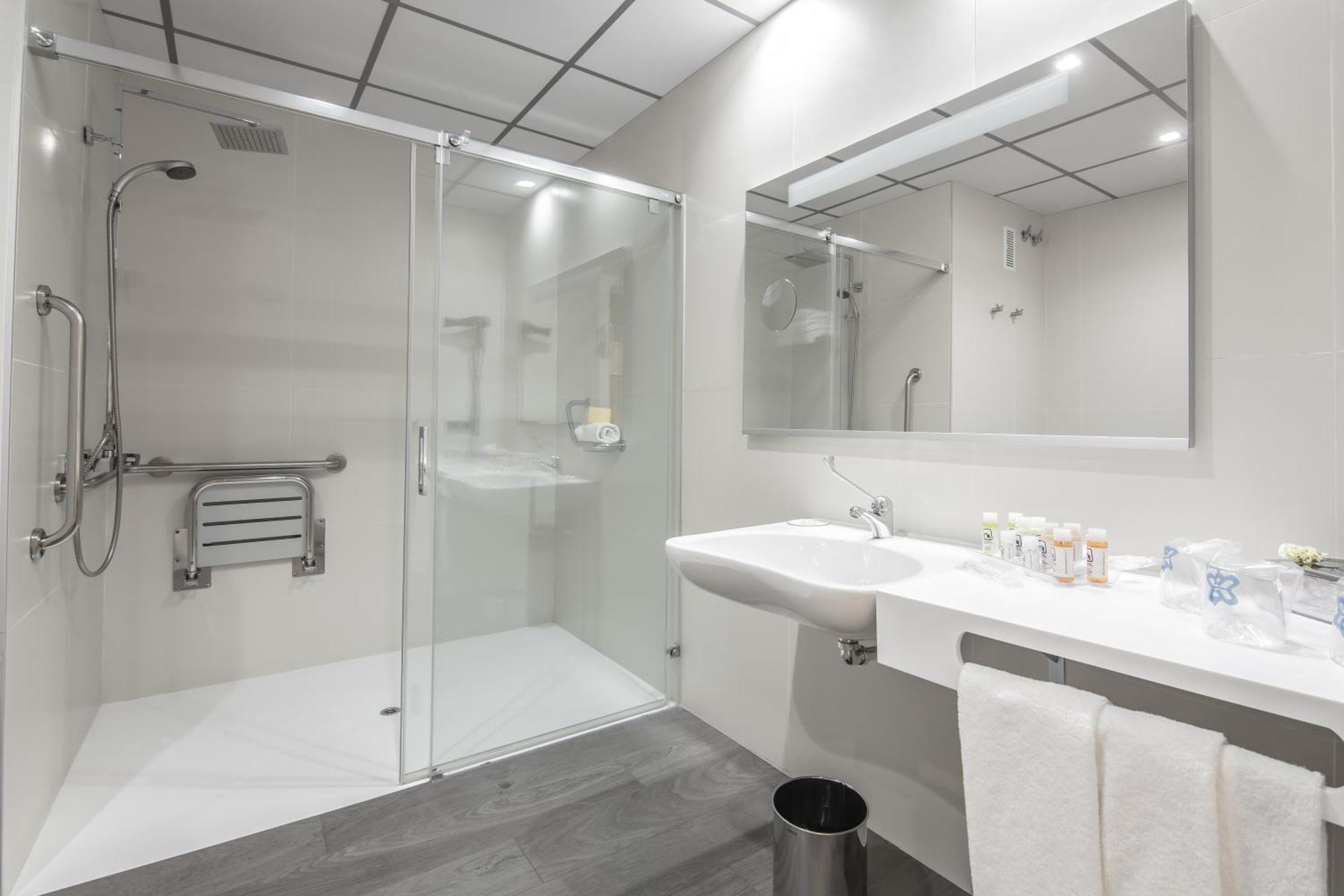 Chambre Lits Jumeaux avec Lit d’Appoint